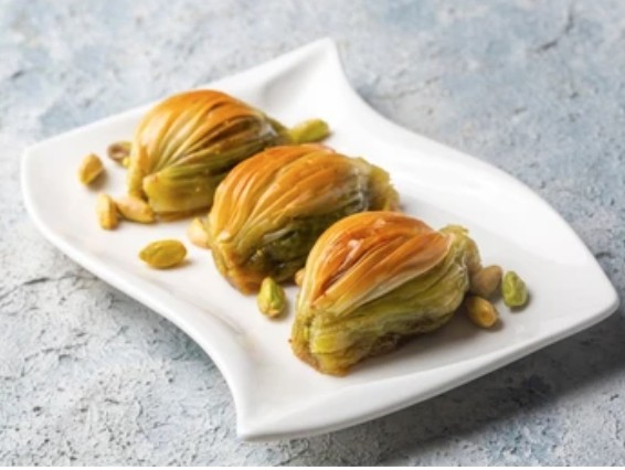Fıstık Dolgulu 750 Gr Midye Baklava